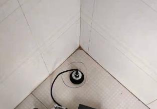 康定卫生间漏水维修之 loft 夹层储藏室毗邻暗管渗水哪家好，推荐诚匠小爱修缮